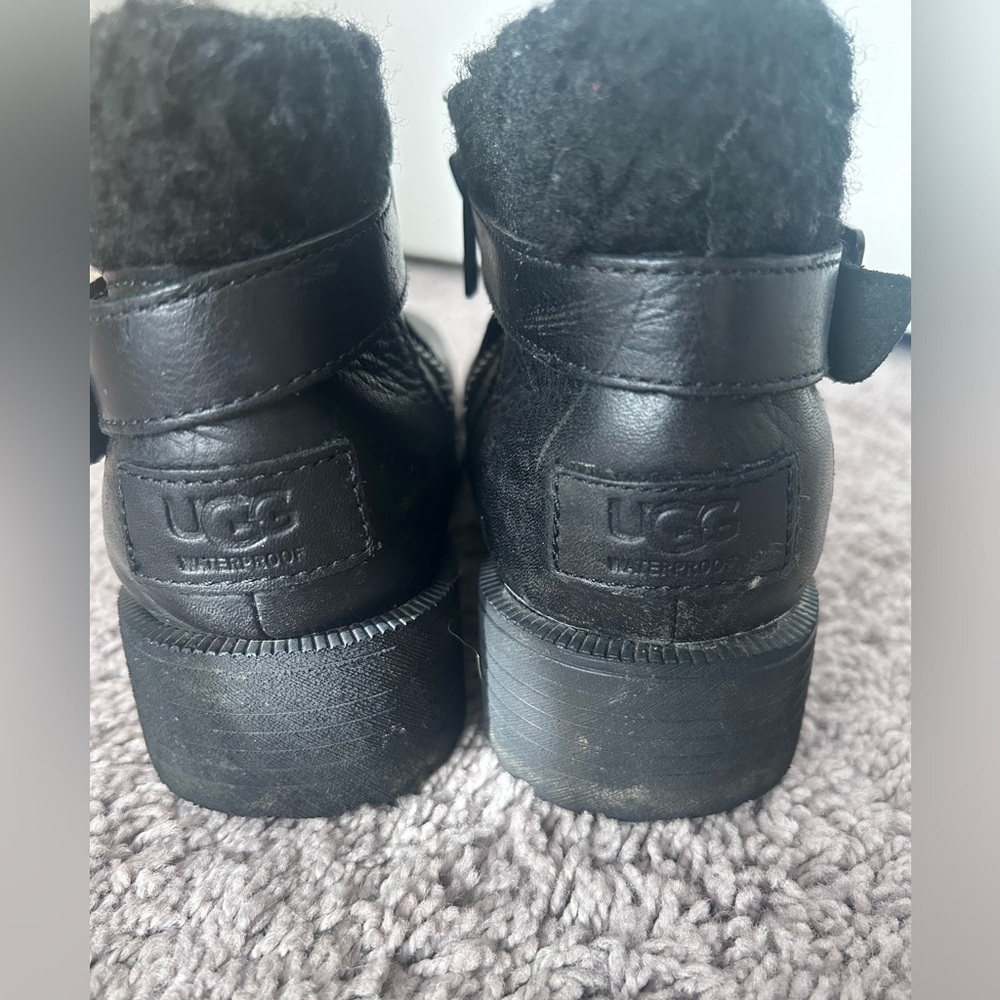 UGG BENSON BOOT SIZE 7.